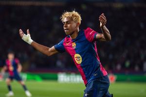 亨利赛后向亚马尔要球衣,亚马尔回应:行啊,你也得给我你的