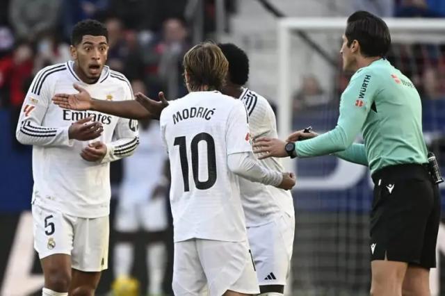 爱游戏平台中心-同样曝英文粗口，青木翻过的案，贝林为何翻不了？