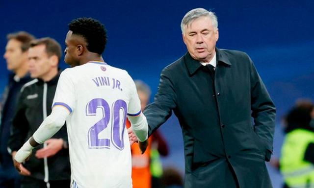 ancelotti-vinicius.jpg